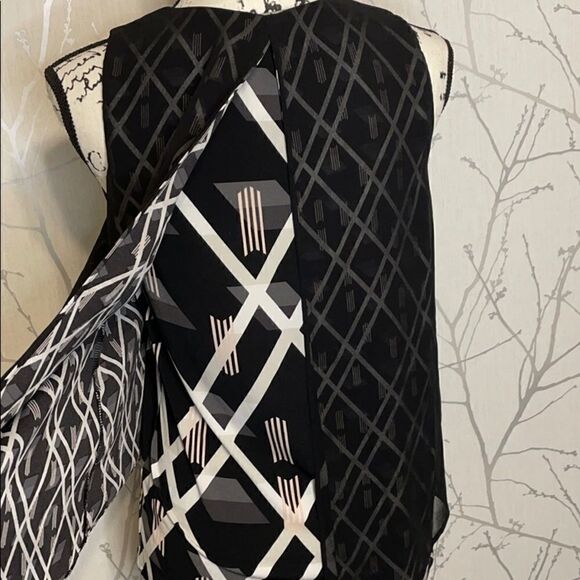 White House Black Market top, SZ XS - Picture 4 of 7